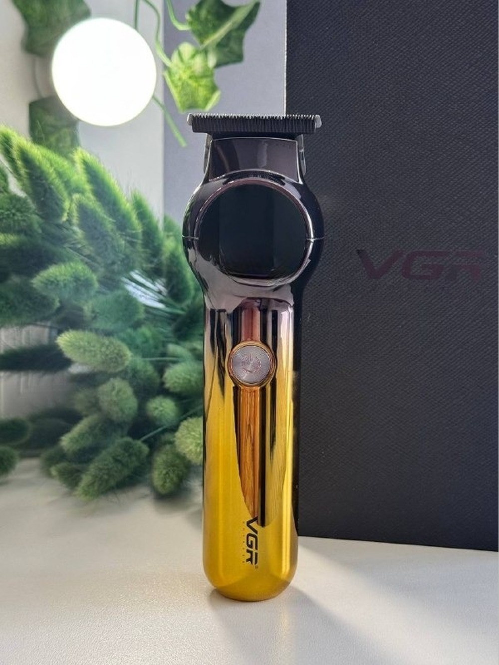 VGR V-989 — триммер